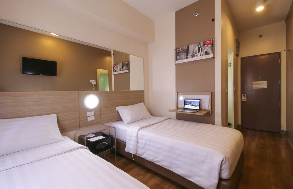เรด แพลนเนต มะนิลา อาเซียนา ซิตี้ Hotel Paranaque City ภายนอก รูปภาพ