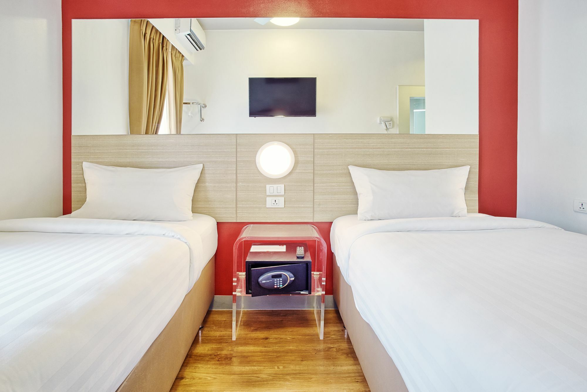 เรด แพลนเนต มะนิลา อาเซียนา ซิตี้ Hotel Paranaque City ภายนอก รูปภาพ